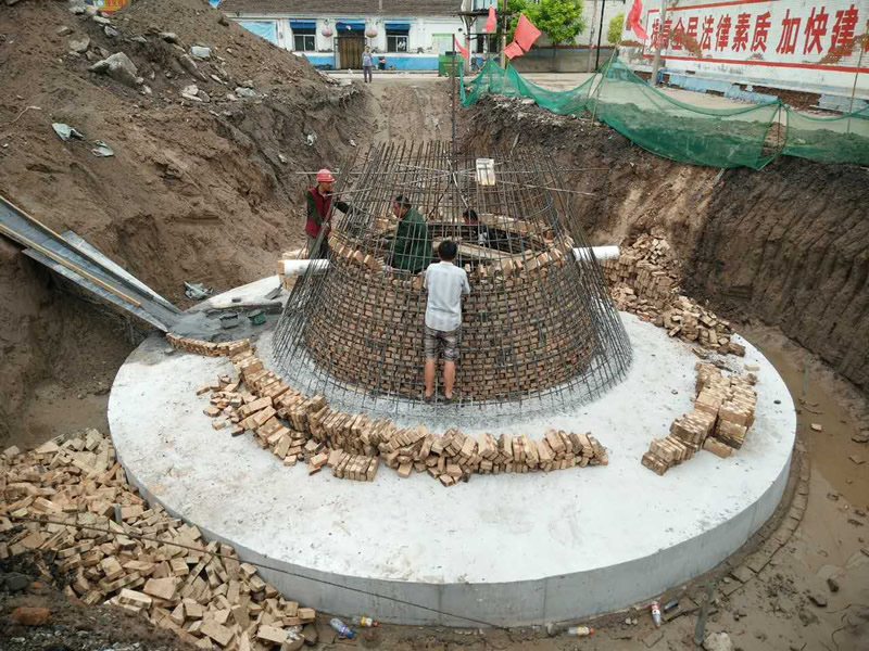 山西晉中市應急抗旱工程100噸倒錐殼水塔基礎地板施工現場