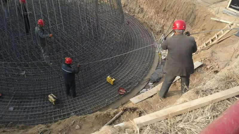 茌平垃圾發(fā)電廠80M鋼筋混凝土煙囪工程